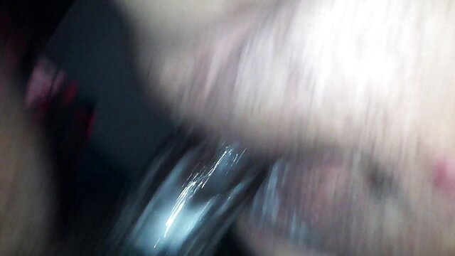 高品質 :  ハンサムな若者は彼の友人のクソ熱いブロンドの妻に抵抗することはできません 女性 動画 アニメ エロ動画 