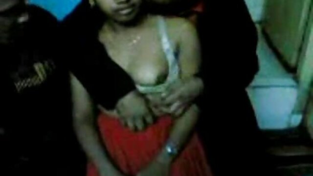 高品質 :  カーショーの可愛い人が裸でポーズをとり、タイトなクリーミーな猫をこすります 女性 エロ アニメ エロ動画 