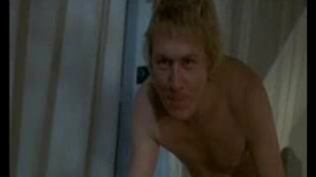 高品質 :  化学の先生は彼の研究室で英語の先生とセックスします 女の子 向け エロ アニメ エロ動画 