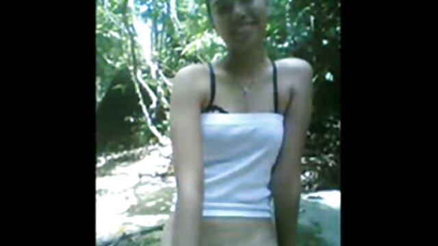 高品質 :  角質のブルネットのポルノスターは彼女の恥ずかしがり屋の掛けられた個人的な運転手をファックします 女 エロ アニメ エロ動画 