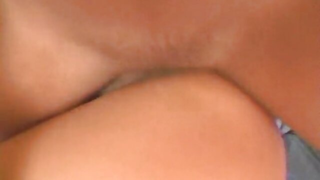 高品質 :  アマチュアブルネットは完全に従事している間彼女のパートナーによって撮影されています エロ アニメ 無料 女性 向け エロ動画 